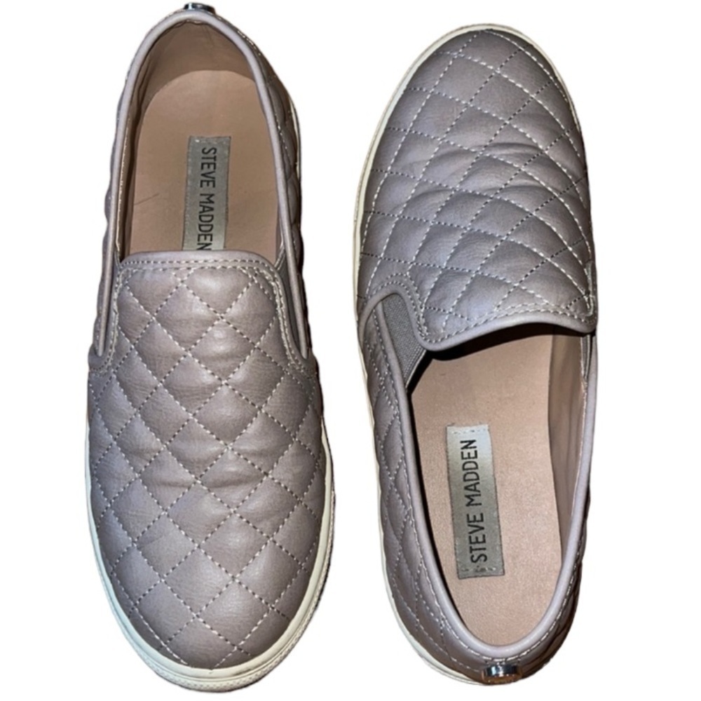 ✨HOST PICK✨ Steve Madden ECENTRCQ Sneaker
